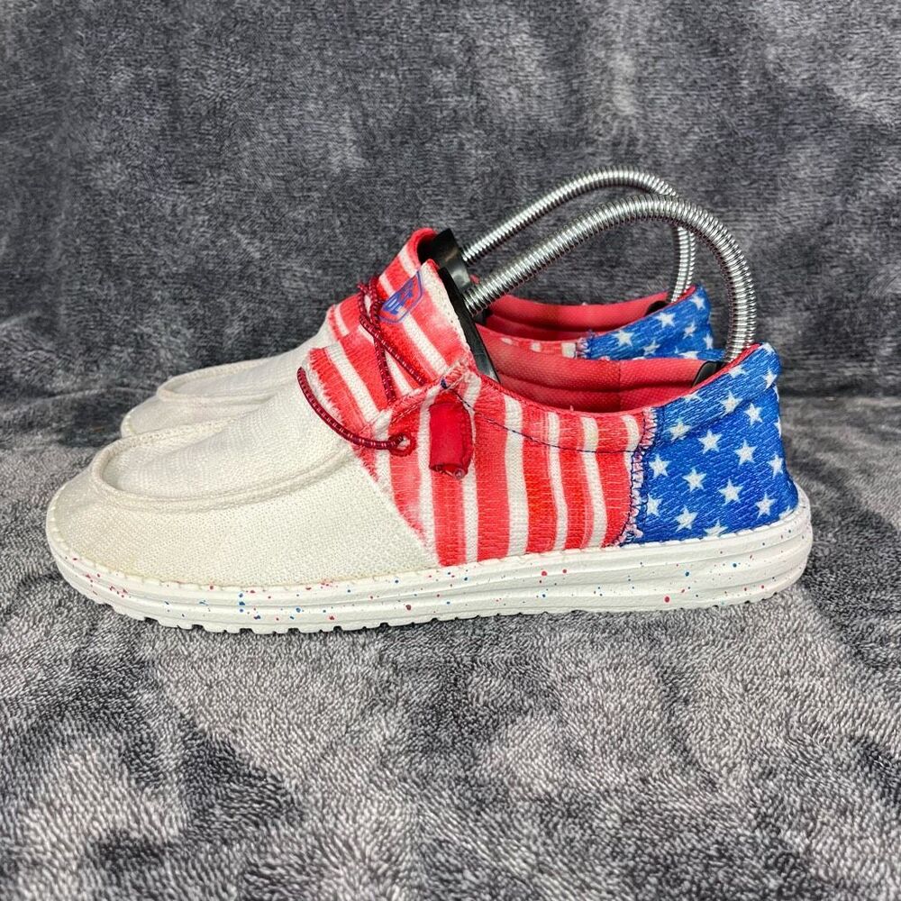 Hey dude Wendy Sox Tri America Shoes Women size 8